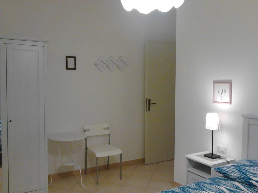 Bed And Breakfast Catherina Ponsacco Exterior foto